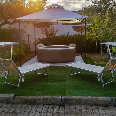 Nyaraló Locazione Turistica Il Giardino Degli Ulivi Citta' Sant'Angelo